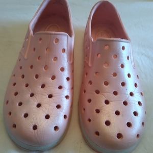 Cat &Jack pink water shoes size 12 girls good condition